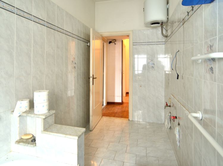 Trilocale in vendita, via Fabiano Landi  65, Acilia, Roma