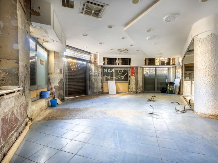 Attività / Licenza in vendita, via di Donna Olimpia  46, Monteverde, Roma