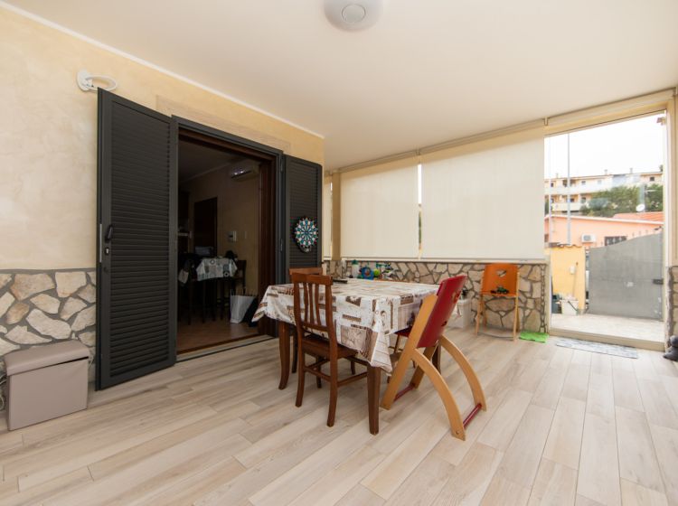 Villa in vendita, via delle Ortensie  3, Pomezia