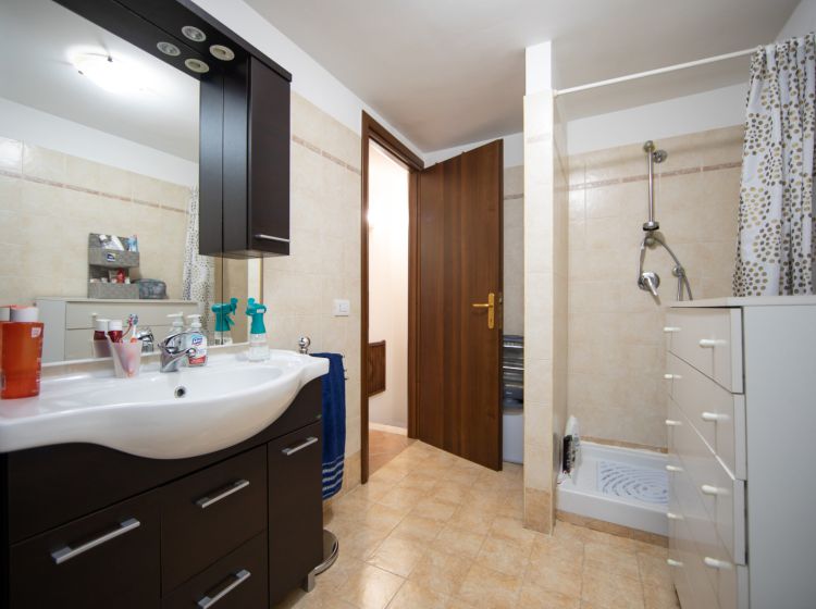 Villa in vendita, via delle Ortensie  3, Pomezia