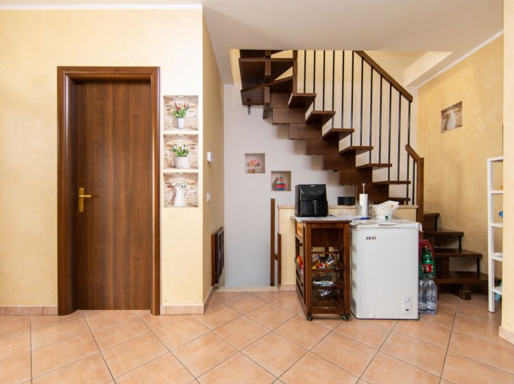 Villa in vendita, via delle Ortensie  3, Pomezia
