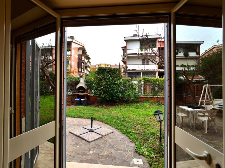 Bilocale in vendita, via Giulio Belvederi 69, Ostia Antica, Roma