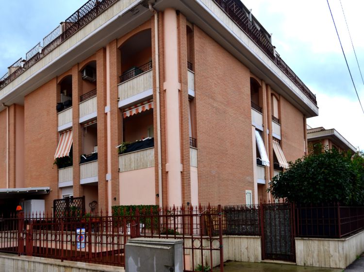 Bilocale in vendita, via Sele, Quartiere Europa, Latina
