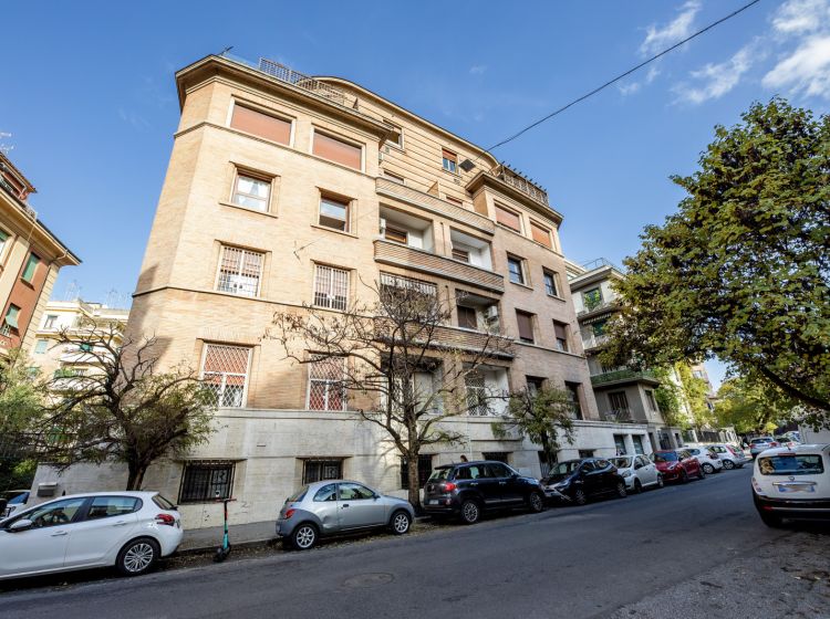 Quadrilocale in vendita, via Ravenna  11, Bologna, Roma