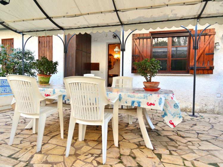Villa in vendita, via delle Violette  4, Sabaudia
