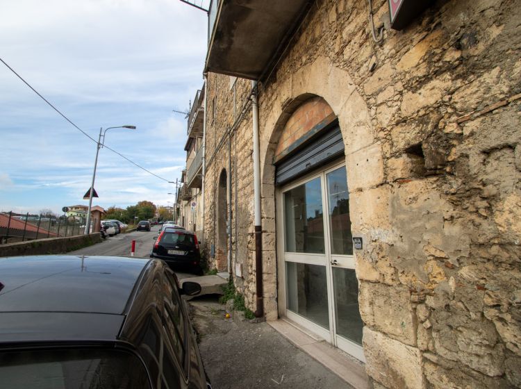 Magazzino o deposito in vendita, via per Gimigliano 24, Gagliano, Catanzaro