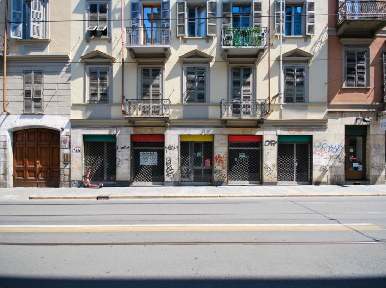 Negozio in affitto, via Accademia Albertina  27, Centro, Torino