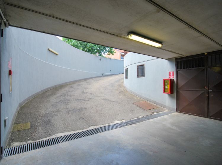 Box / Garage in vendita, via Bard  13, Pozzo Strada, Torino