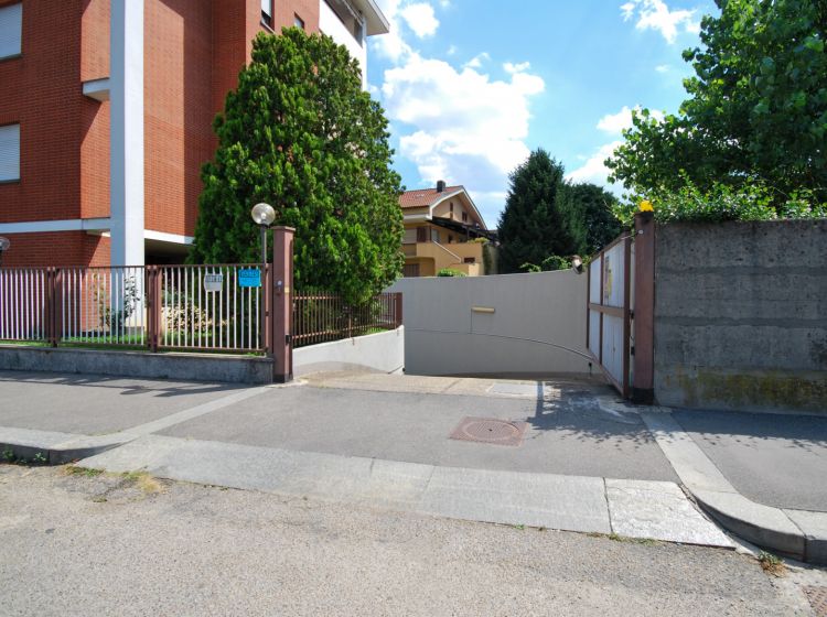 Box / Garage in vendita, via Bard  13, Pozzo Strada, Torino