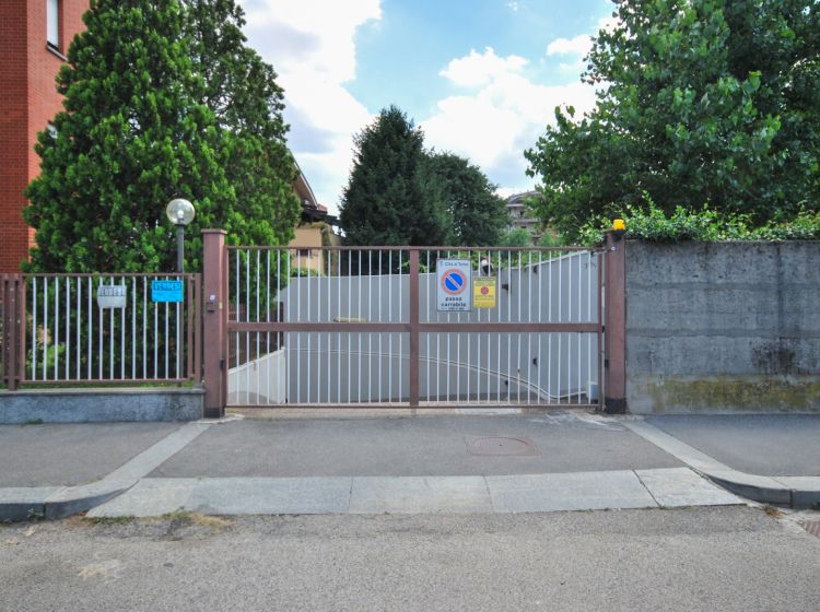 Box / Garage in vendita, via Bard  13, Pozzo Strada, Torino