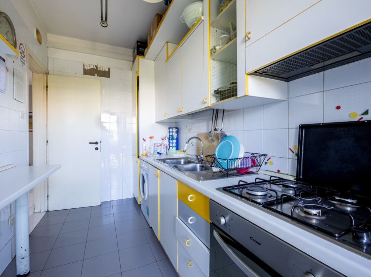 Quadrilocale in vendita, via Mario Rossi Tancredi  29, Cecchignola, Roma