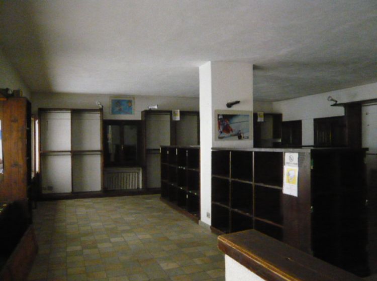 Negozio in affitto, Frazione Grange Sises  1, Grangesises, Sauze Di Cesana