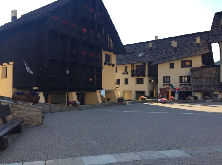 Negozio in affitto, Frazione Grange Sises  1, Grangesises, Sauze Di Cesana