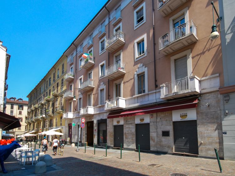 Negozio in affitto, via Urbano Rattazzi  3, Centro, Torino
