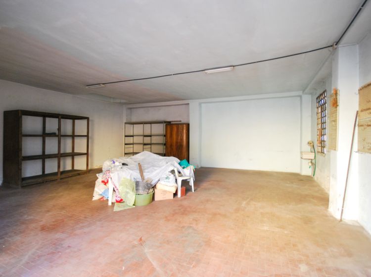Magazzino o deposito in vendita, Corso Lombardia  169, Lucento, Torino