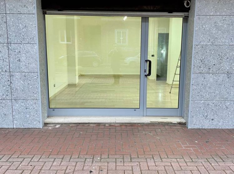 Negozio in vendita, via Marco Polo 7, San Giuliano, San Giuliano Milanese