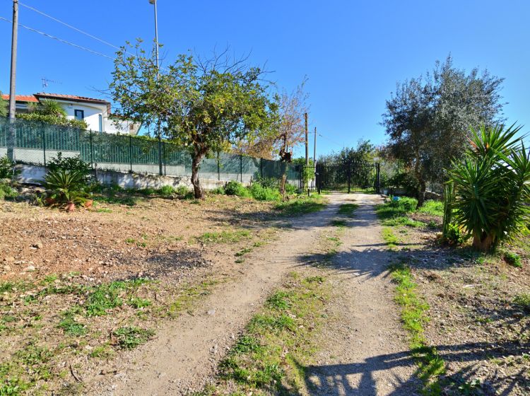 Stabile o palazzo in vendita, Contrada Farano, Castellonorato, Formia