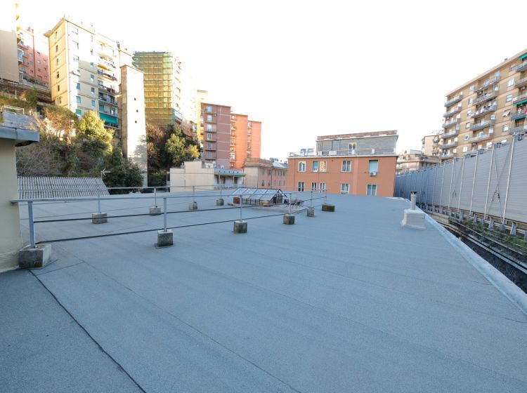 Stabile o palazzo in vendita, via San Bartolomeo del Fossato  16, Sampierdarena, Genova