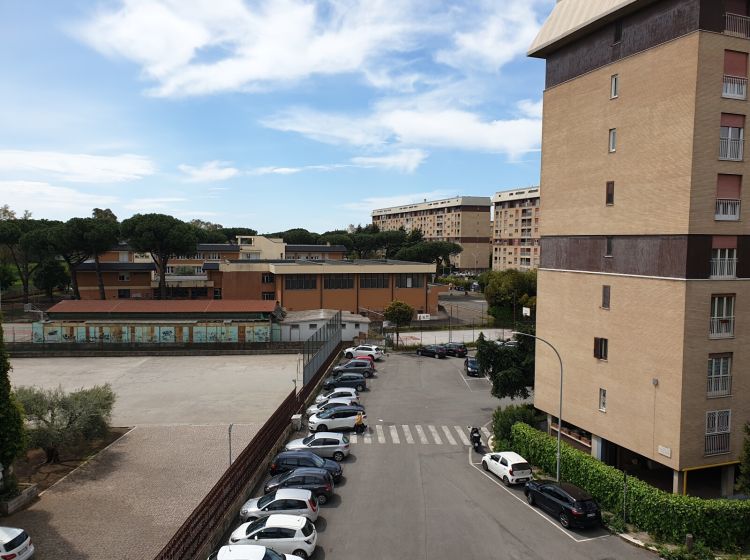 Trilocale in vendita, Piazza Salvatore Galgano  95, Cinecittà, Roma