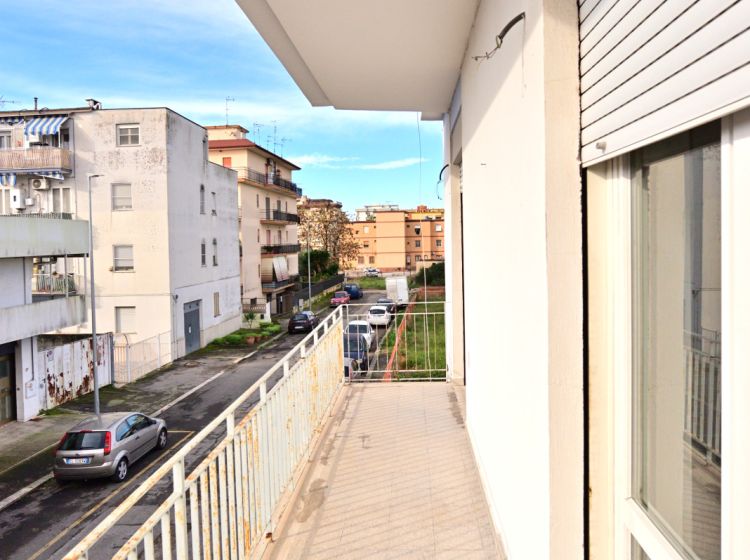 Trilocale in vendita, via Mincio  50, Quartiere Europa, Latina
