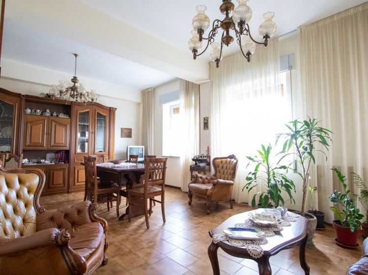 Quadrilocale in vendita, Vicoletto Vitrioli 5, Mater Domini, Catanzaro