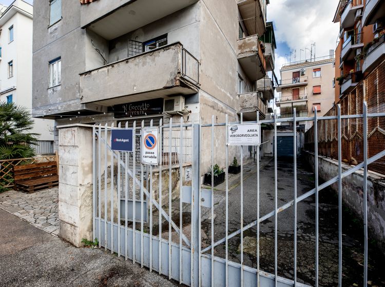 Bilocale in vendita, via dei Frassini  100, Centocelle, Roma