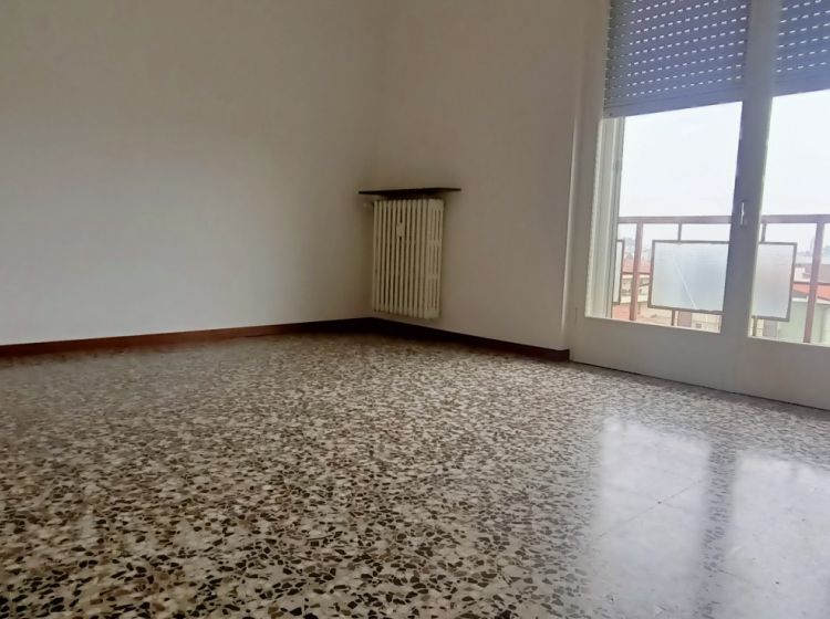 Trilocale in vendita, viale Martiri della Libertà  34, Mede