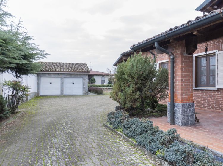 Villa in vendita, via XX Settembre  41, Lomello