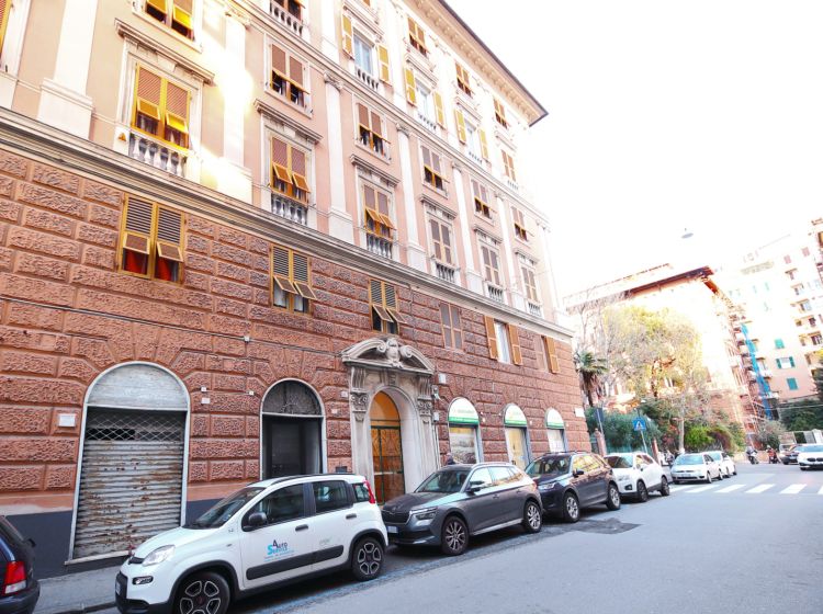 Quadrilocale in vendita, via Eugenio Ruspoli  1, Albaro, Genova