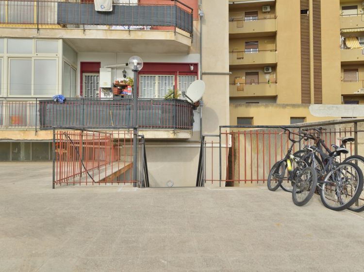 Magazzino o deposito in vendita, Corso Pietro Pisani  294, Calatafimi Bassa, Palermo