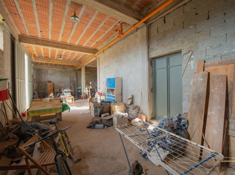 Magazzino o deposito in vendita, Corso Pietro Pisani  294, Calatafimi Bassa, Palermo