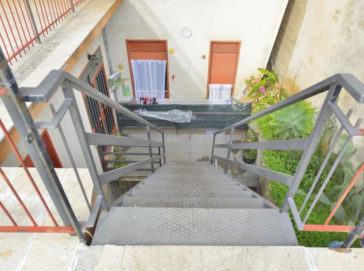 Magazzino o deposito in vendita, Corso Pietro Pisani  294, Calatafimi Bassa, Palermo