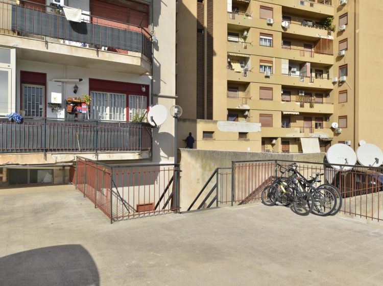 Magazzino o deposito in vendita, Corso Pietro Pisani  294, Calatafimi Bassa, Palermo