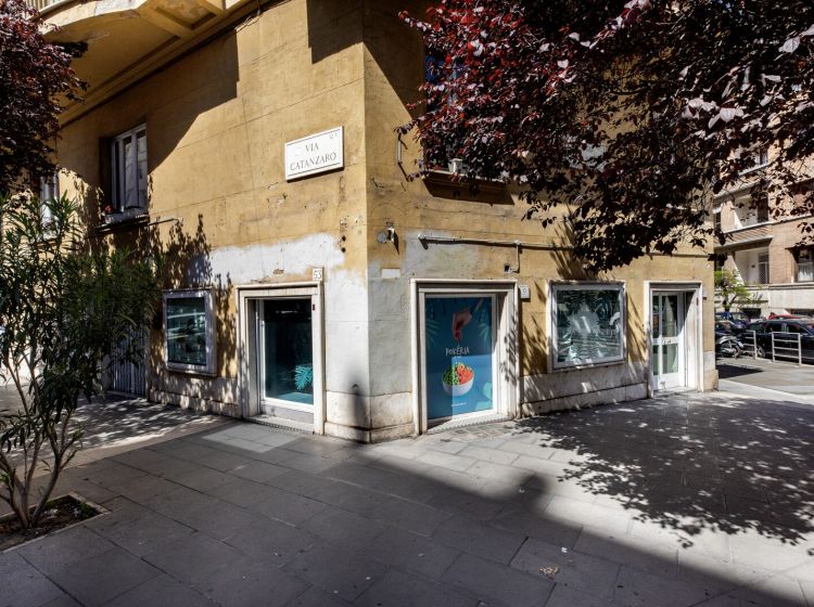Negozio in affitto, Largo Ravenna  10, Bologna, Roma