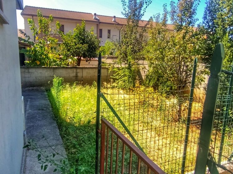 Villa in vendita, via Riseria  12, Cilavegna