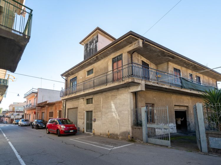 Box / Garage in vendita, via Ulivi  76, San Gregorio Di Catania