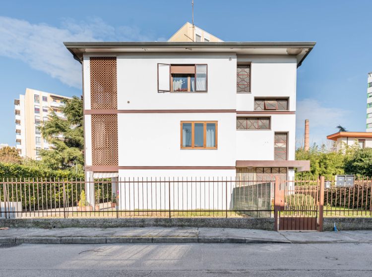 Villa in vendita, via Narni  6, Sacra Famiglia, Padova