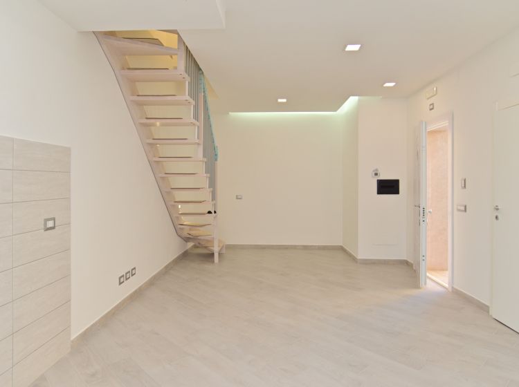 Trilocale in vendita, via delle Tuberose  56, Lido dei Pini, Anzio