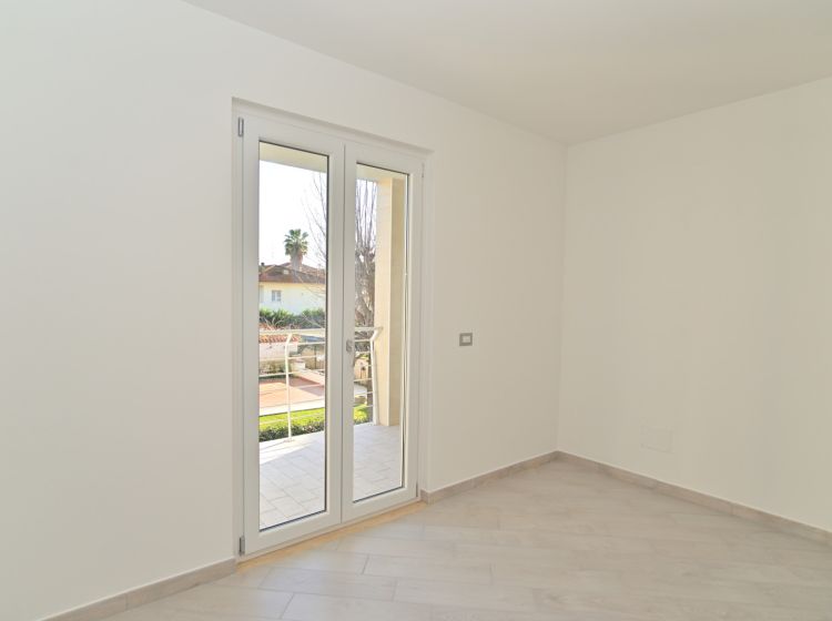 Trilocale in vendita, via delle Tuberose  56, Lido dei Pini, Anzio