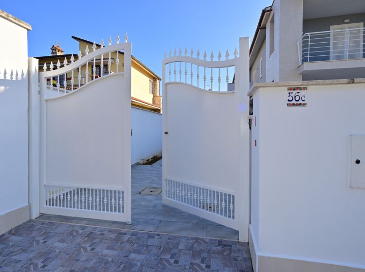 Trilocale in vendita, via delle Tuberose  56, Lido dei Pini, Anzio