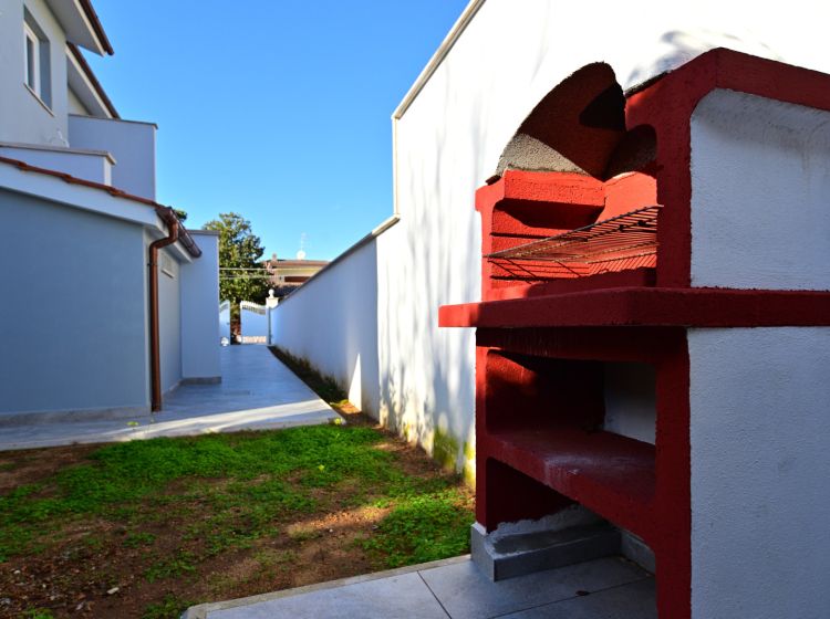 Trilocale in vendita, via delle Tuberose  56, Lido dei Pini, Anzio
