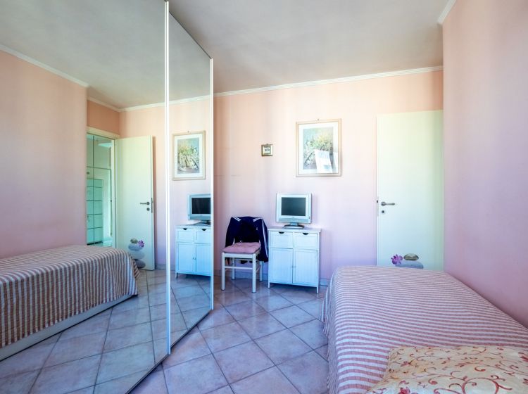 Trilocale in vendita, Largo Pannonia  12, San Giovanni, Roma
