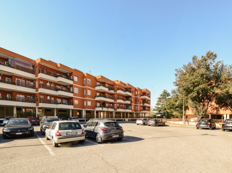 Appartamento in vendita, via Orazio Console  63, Tor de' Cenci, Roma