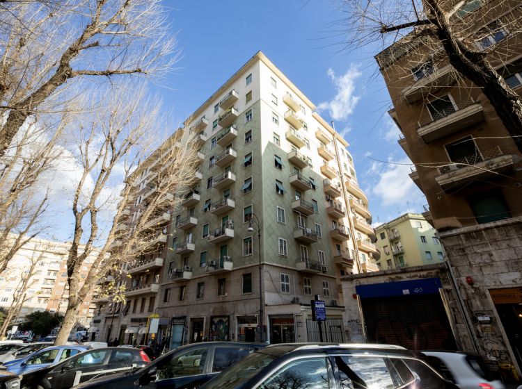 Trilocale in vendita, viale Ippocrate 15, Bologna, Roma