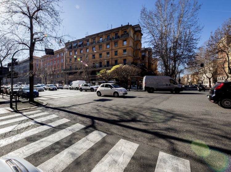 Negozio in affitto, via Leone IV  62, Prati, Roma