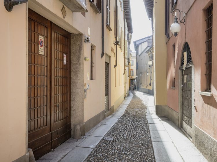 Bilocale in vendita, Vicolo Caccia  6, Centro, Novara