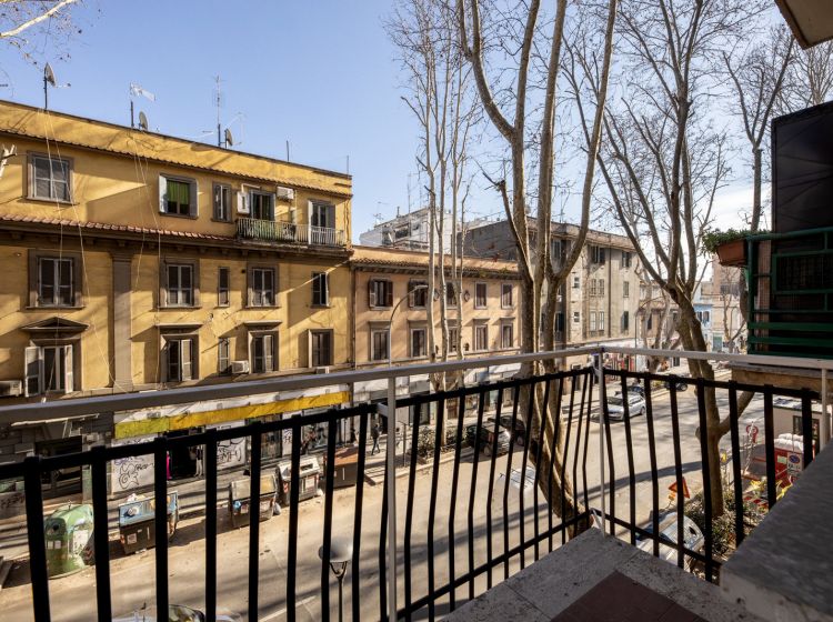 Trilocale in vendita, via di Tor Pignattara  52, Torpignattara, Roma