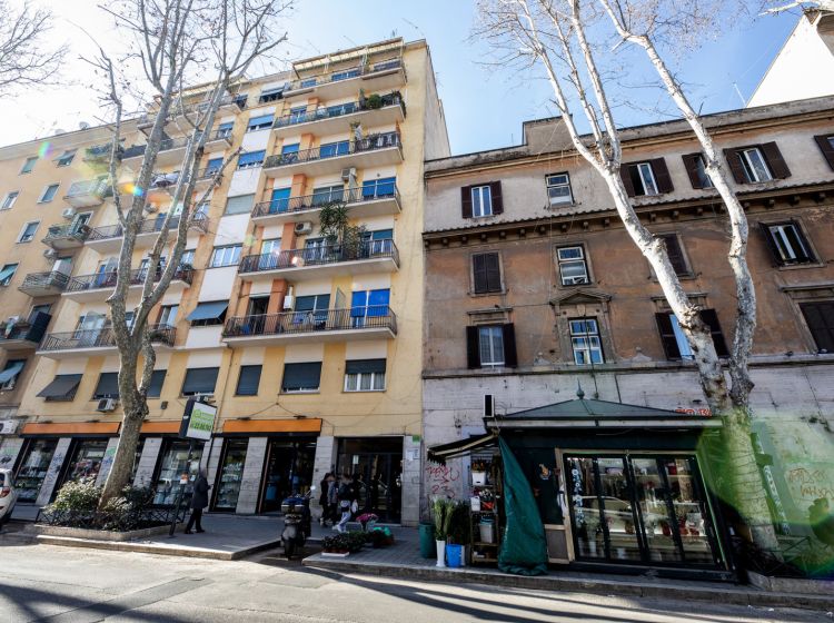 Trilocale in vendita, via di Tor Pignattara  52, Torpignattara, Roma