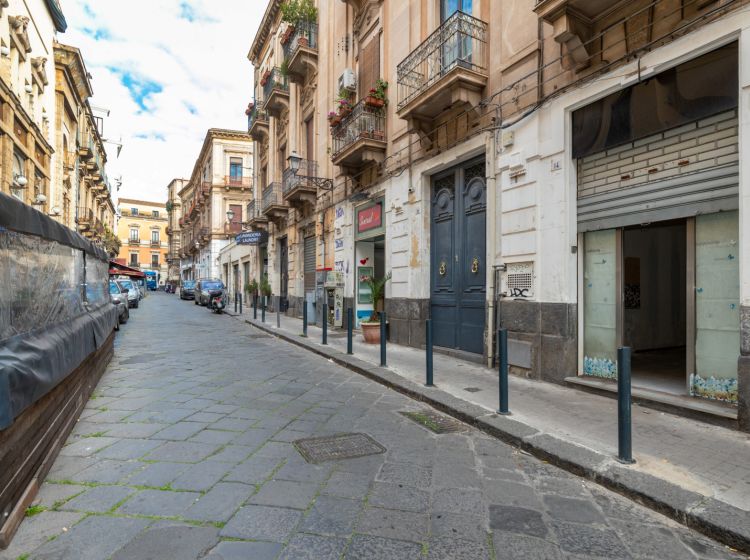 Quadrilocale in vendita, via Filippo Corridoni  14, Centro Storico, Catania