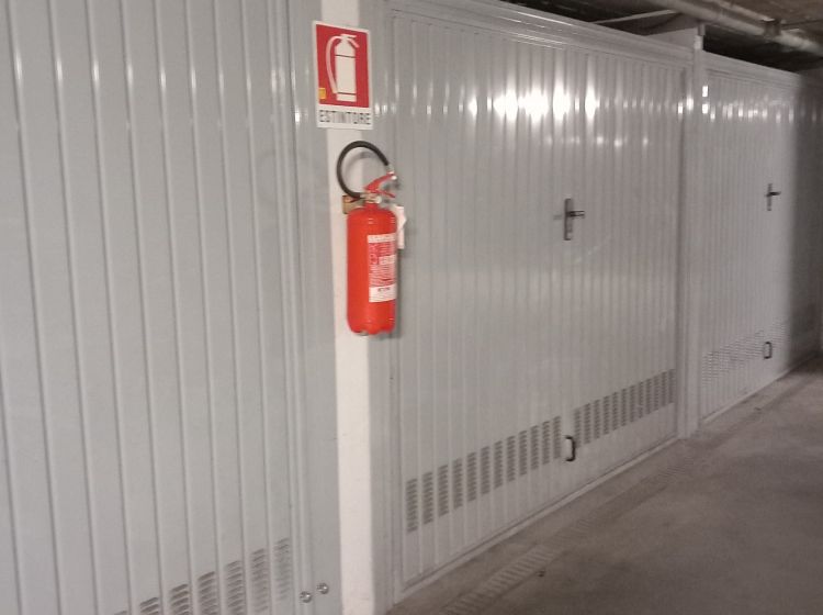 Box / Garage in vendita, via Palestro  62r, Centro, Genova